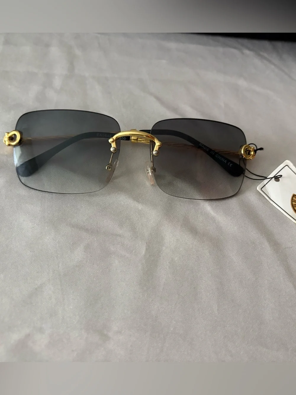 Gold-Accent Black Gradient Rimless Sunglasses - Men